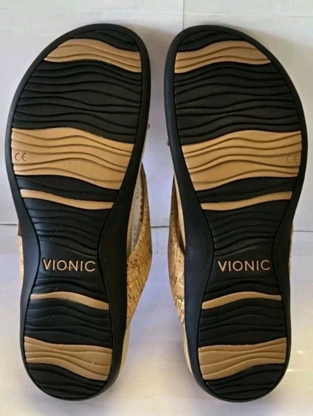 Vionic Bella II Gold Cork Toe-Post Sandal Flip Flop Women's